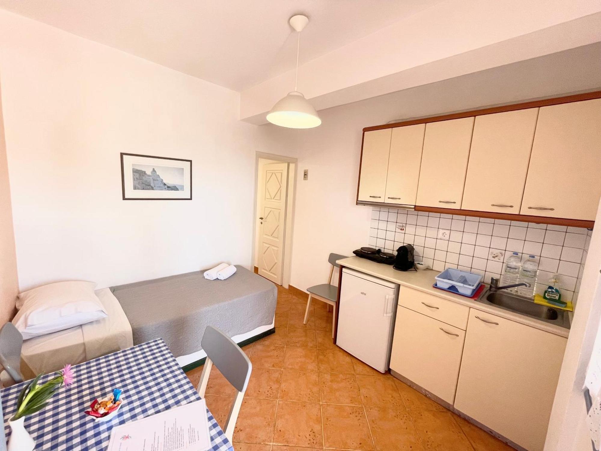 Asterias Mini Coastal Apartments Perivolos  Dış mekan fotoğraf