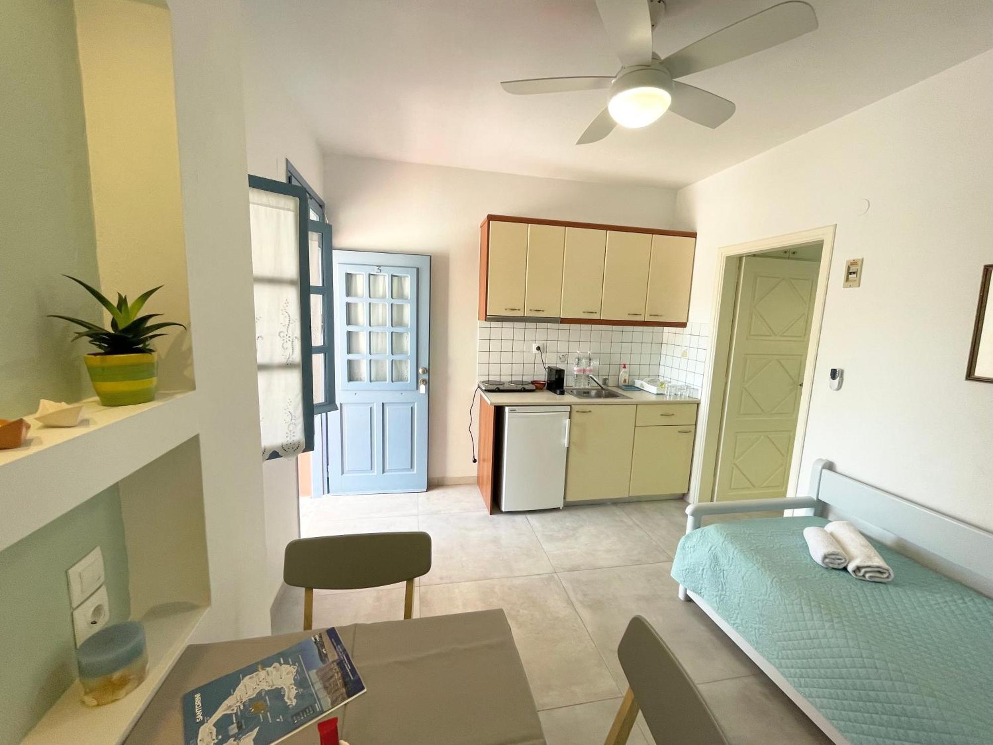 Asterias Mini Coastal Apartments Perivolos  Dış mekan fotoğraf